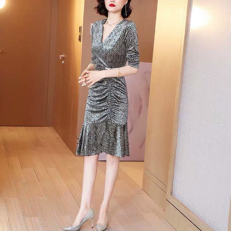 Đầm Nhung Eo Kết Phụ Kiện - HN937